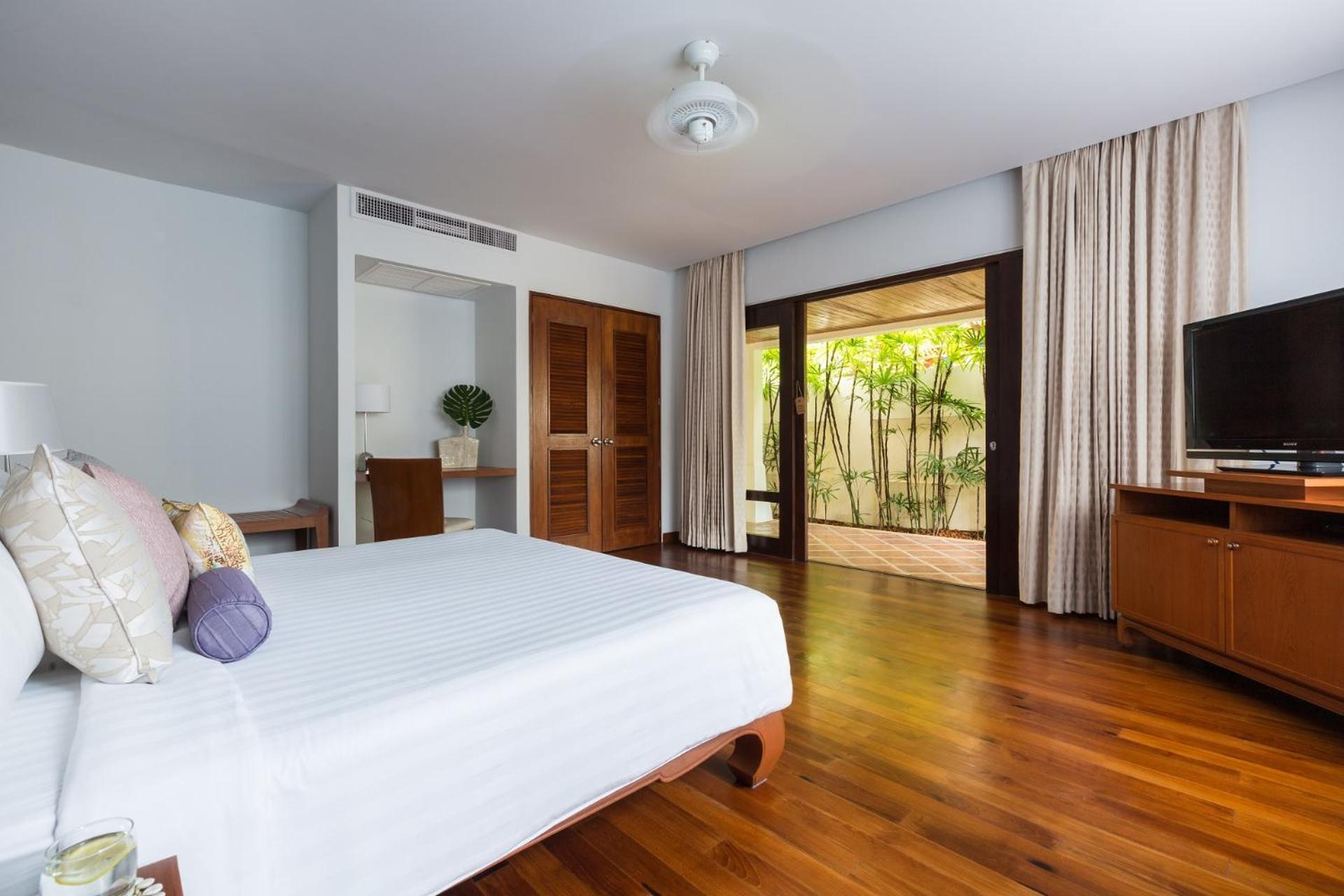 Miskawaan Beachfront Villas Menam-part Kültér fotó
